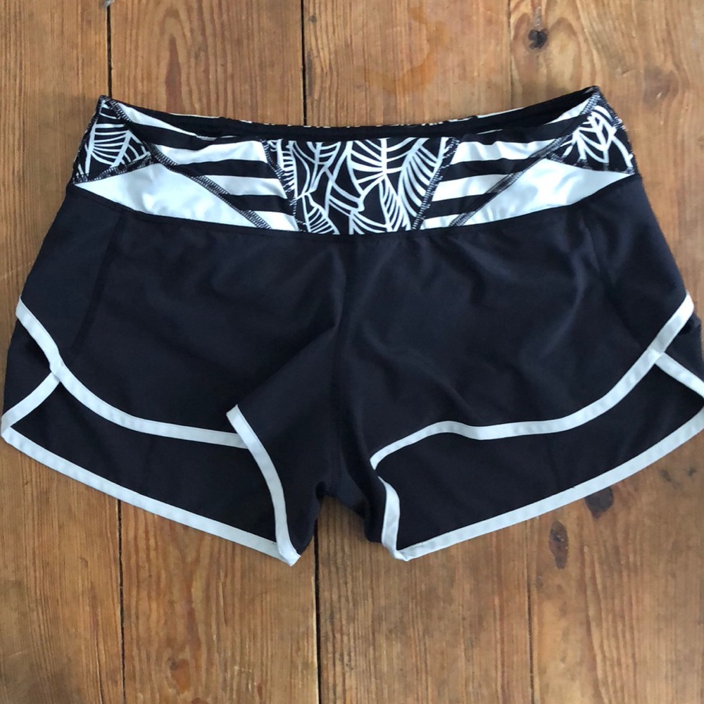 Lululemon speed short - size 6